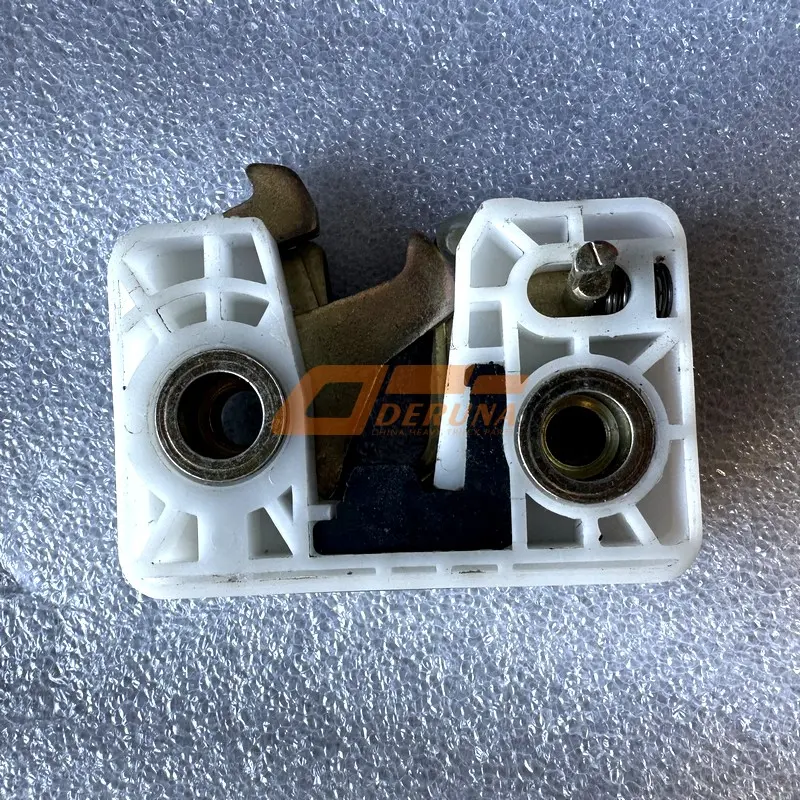 WG1642340013 Right Door Lock Block Assembly